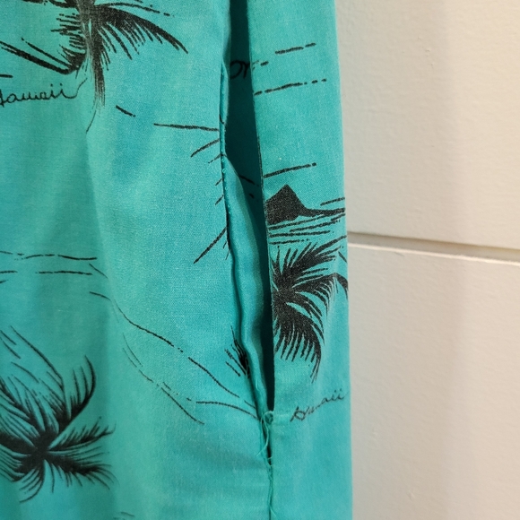 Vintage Hawaiian Dress - Picture 4 of 7